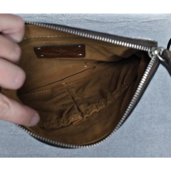 Patricia Nash CASSINI WRISTLET Italian Leather Tooled Turquoise Authentic, NWOT - Picture 3 of 9